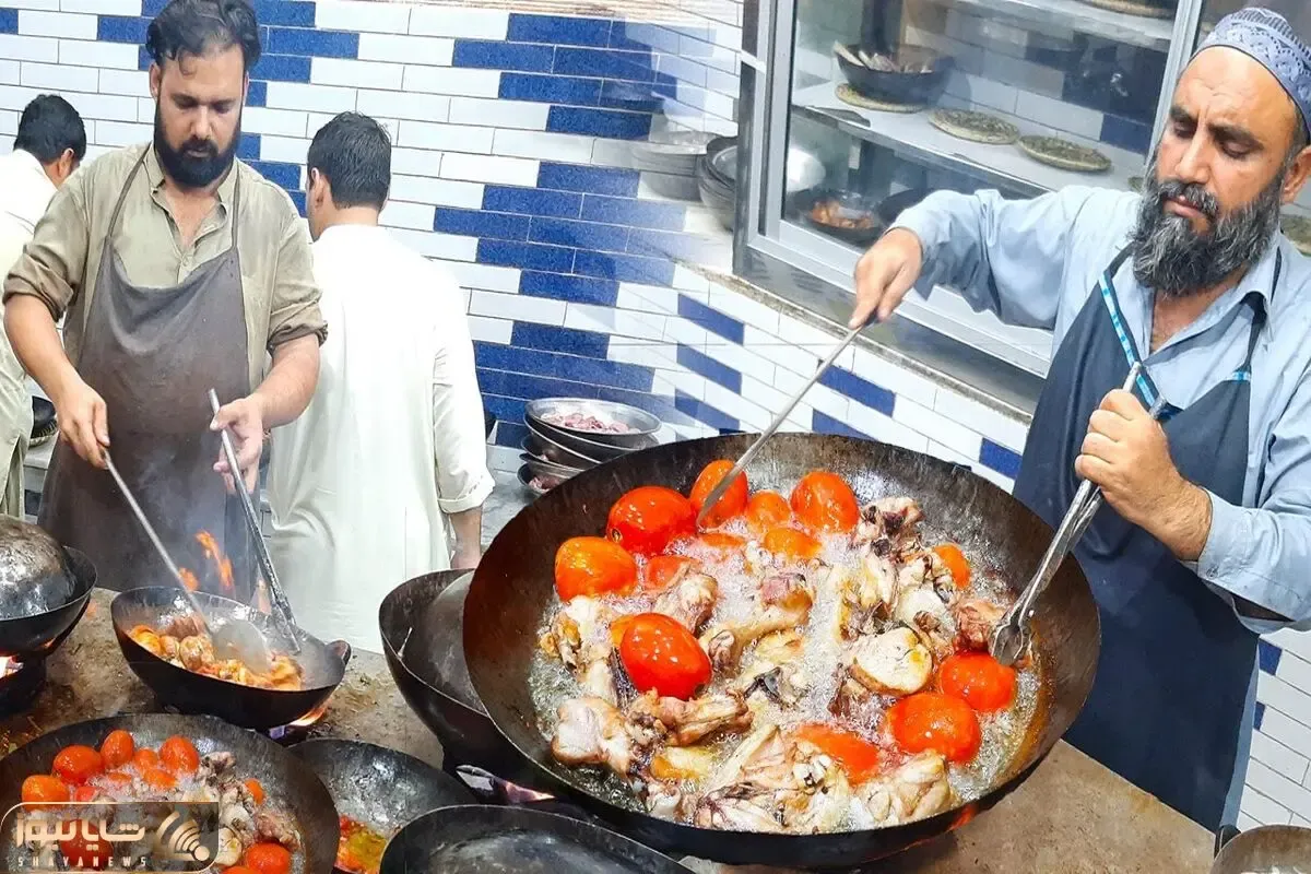 غذای خیابانی؛ ببینید این خوراک مرغ جذاب که تو پاکستان حسابی براش غش و ضعف میرن