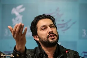 آواز شادیسم؛ حامد بهداد چه با رقص مشتی آهنگ حلقه به گوشم رو میخونه همه رو آورد وسط