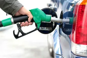 جزئیات اختلال در جایگاه های سوخت؛ حمله سایبری یا نقص فنی؟