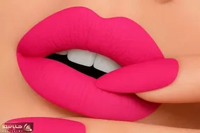 ده رنگ متنوع رژ لب لاکچری برای میکاپهای درست حسابی؛ قرمز یاقوتی کلاسیک، ارغوانی مخملی