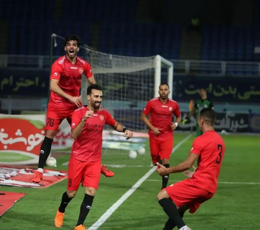 بمب نقل و انتقالات در باشگاه استقلال می‌ترکد