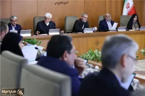 تصویب عیدی ۱۰ میلیون تومانی در هیئت دولت؛ گزارش مذاکرات عمان روی میز پزشکیان
