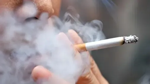 خطر کرونا برای سیگاری ها