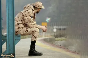 آواز جیگرسوز؛ سرباز شب قبل خواب به اصرار رفیقش خوند بی خبر از این که فردا رو نمیبینن