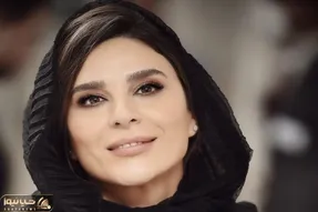 طنازی سحر دولتشاهی با لباس سنتی روی فرش قرمز/ سحر دولتشاهی یا خرم سلطان مسئله این است