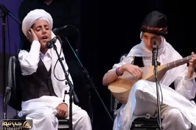 آواز دو نفره؛ ساز و آواز دختر و پسر نوجوان تربت جامی در صحنه تالار وحدت