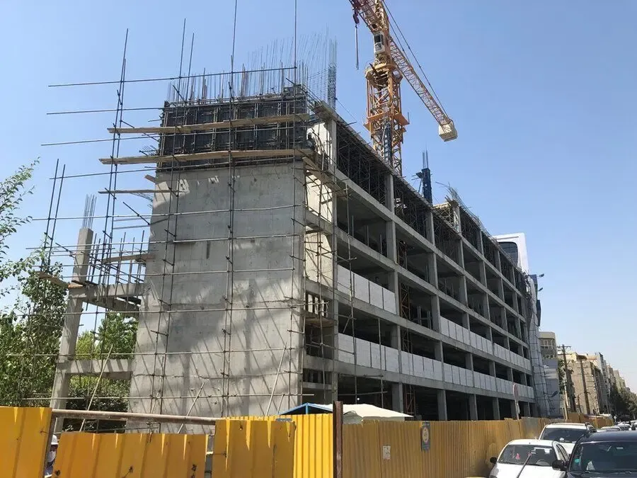گزارش تصویری؛ بازدید سرپست شهرداری کرج از روند تکمیل پارگینگ طبقاتی کرج