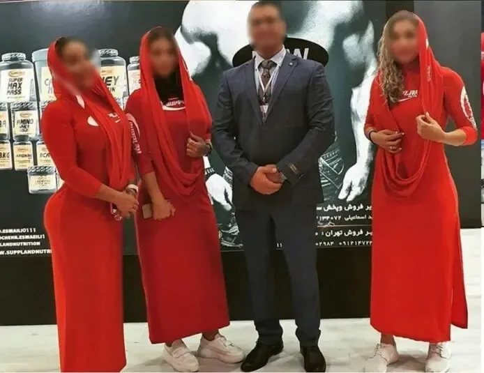 عکس‌هایی از دختران بدنساز و نمایشگاه جنجالی تجهیزات ورزشی در تهران