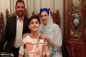 سکانس خندان/هلیا مزاحم فیروز کریمی میشه نیما منفجر شده از خنده میگه برو پی کارت یرغون