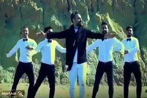 آواز شاد؛ اساتید حرکات ترکیبی با آهنگ خواننده آذری و ملودی هندی ببین چیکار میکنن