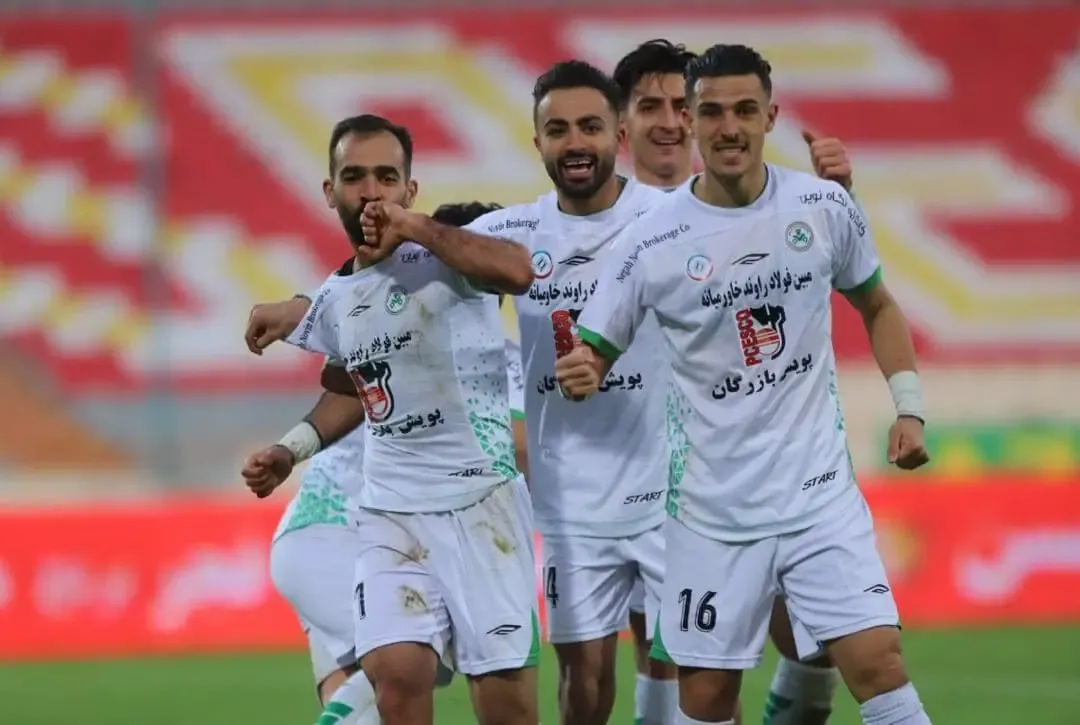 وینگر ذوب آهن در دوراهی پرسپولیس یا تراکتور!