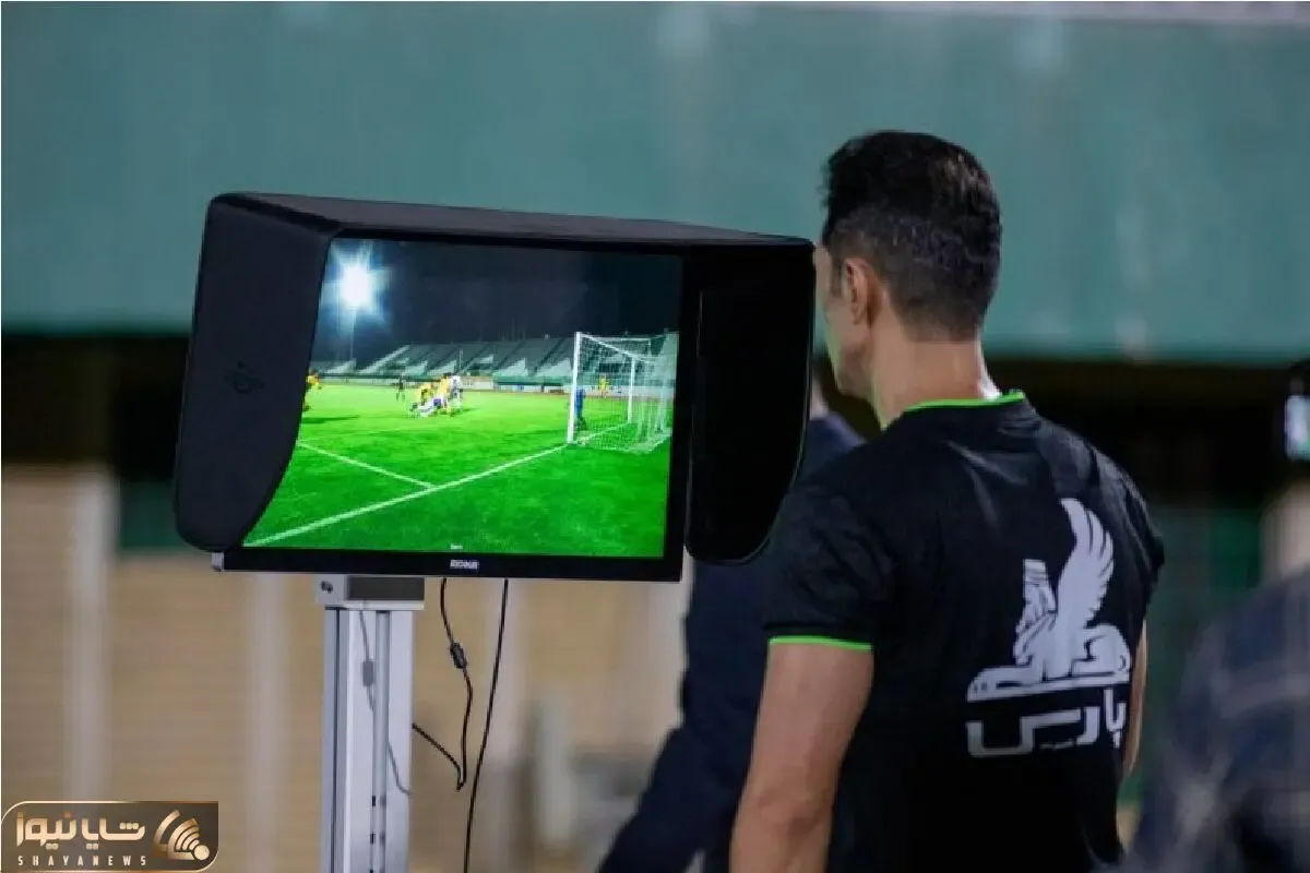 کارشناسی ۵ صحنه جنجالی داوری در برد پرسپولیس مقابل شمس‌آذر