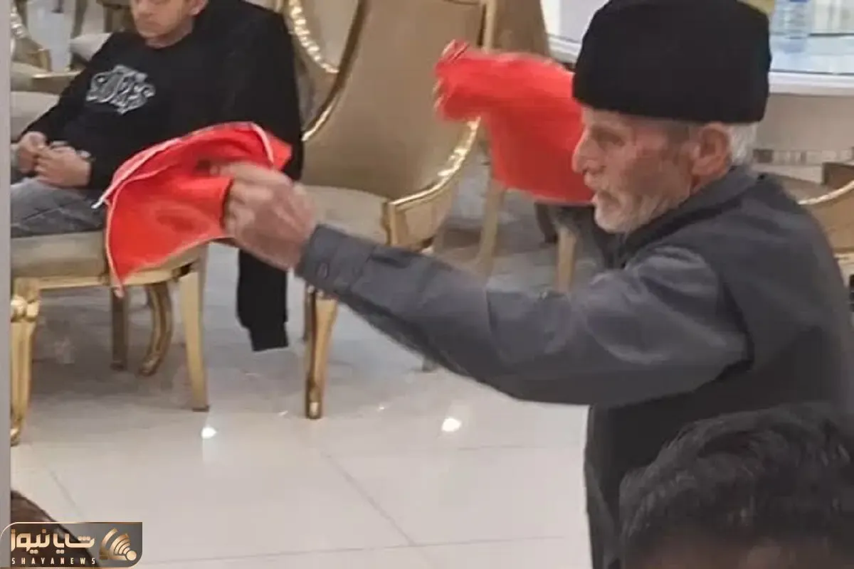 آواز محلی؛ پیرمرد 93 ساله سر چوبی ایستاده چه رقص آذری با ریتم تند میکنه ساقول حاج عمو