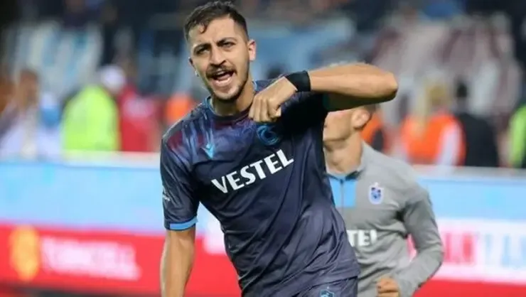 سید مجید حسینی استقلالی پرسپولیسی می شود؟!