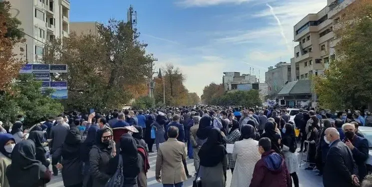 تجمع گسترده معلمان در شهرهای مختلف در اعتراض به اجرایی‌ نشدن رتبه‌بندی