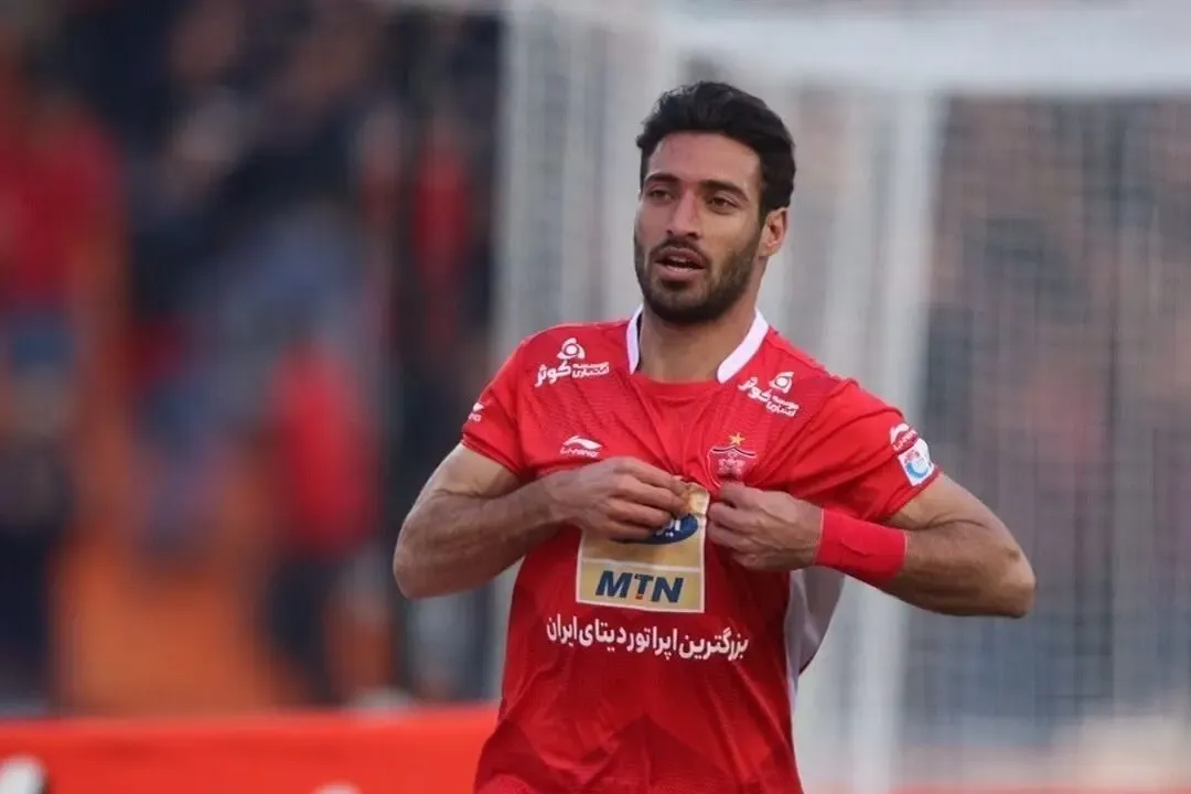 شجاع نیم فصل پرسپولیسی می شود؟