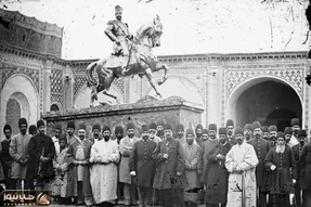 یک عکس یک روایت؛ پیکره ناصرالدین شاه اولین تندیس ساخته شده در ایران به اسلحه بدل شد