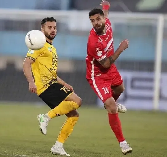 رفیعی یا صادقی؛ کدام ستاره پرسپولیسی می شود؟