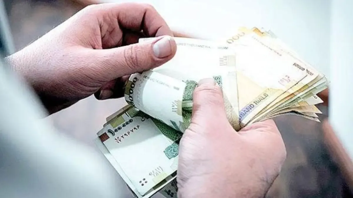 نماینده کارفرمایی: اولویت با کارگرهاست/ ناکارآمدی دولت گردن کارفرما افتاده
