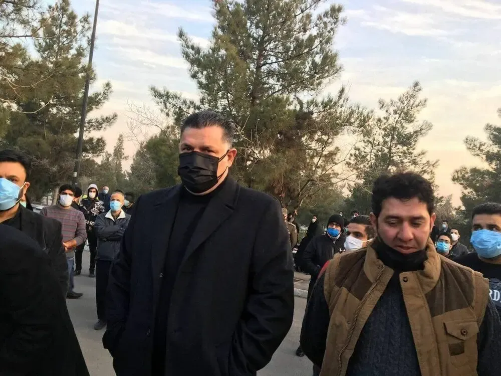 حضور علی دایی در مراسم خاکسپاری علی انصاریان