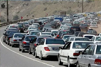 ترافیک سنگین در جاده چالوس و آزادراه تهران-کرج؛ بارش باران در محور‌های شمالی