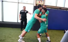 تمرین جالب ستاره استقلال با ستاره لیگ روسیه