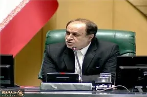 حاجی‌بابایی: حمایت مجلس از دولت ادامه دارد؛ ترمیم کابینه یا استیضاح، راهکار است