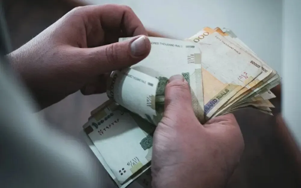واکنش تند نماینده مجلس به لایحه متناسب‌سازی حقوق کارمندان و بازنشستگان