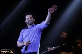 آواز احساسی/ این آهنگ رضا بهرام در آخرین کنسرتش کل سالن رو احساسی کرد