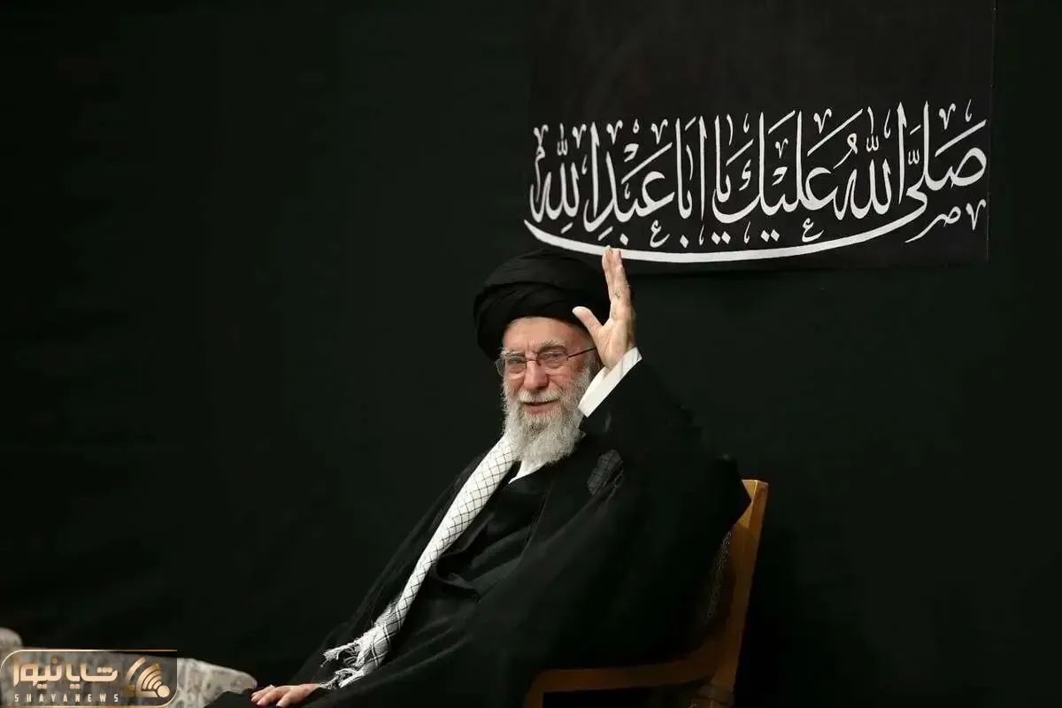 (ویدئو) لحظه ورود رهبر انقلاب به حسینیه امام خمینی دقایقی پیش