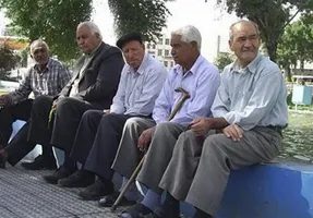 واکنش ها به ابطال مصوبه افزایش 10 درصدی حقوق بازنشستگان؛ دَم مجلس گرم!
