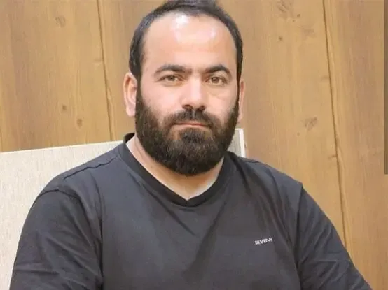 تصویری از حسن آقامیری که سوژه فضای مجازی شد +بیوگرافی