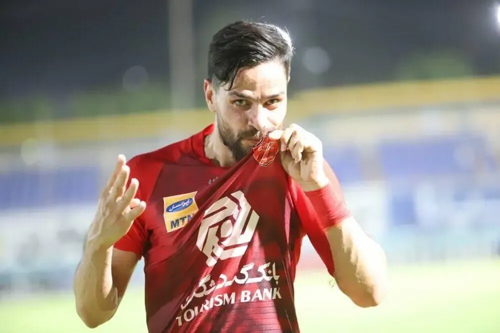 یک پرسپولیسی دیگر هم تمدید کرد