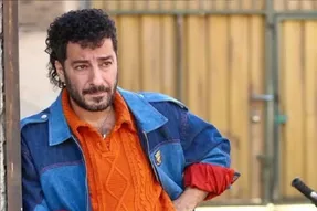 نوید محمدزاده از «آرش» کنار گذاشته شد؛ جایگزین او کیست؟ + علت
