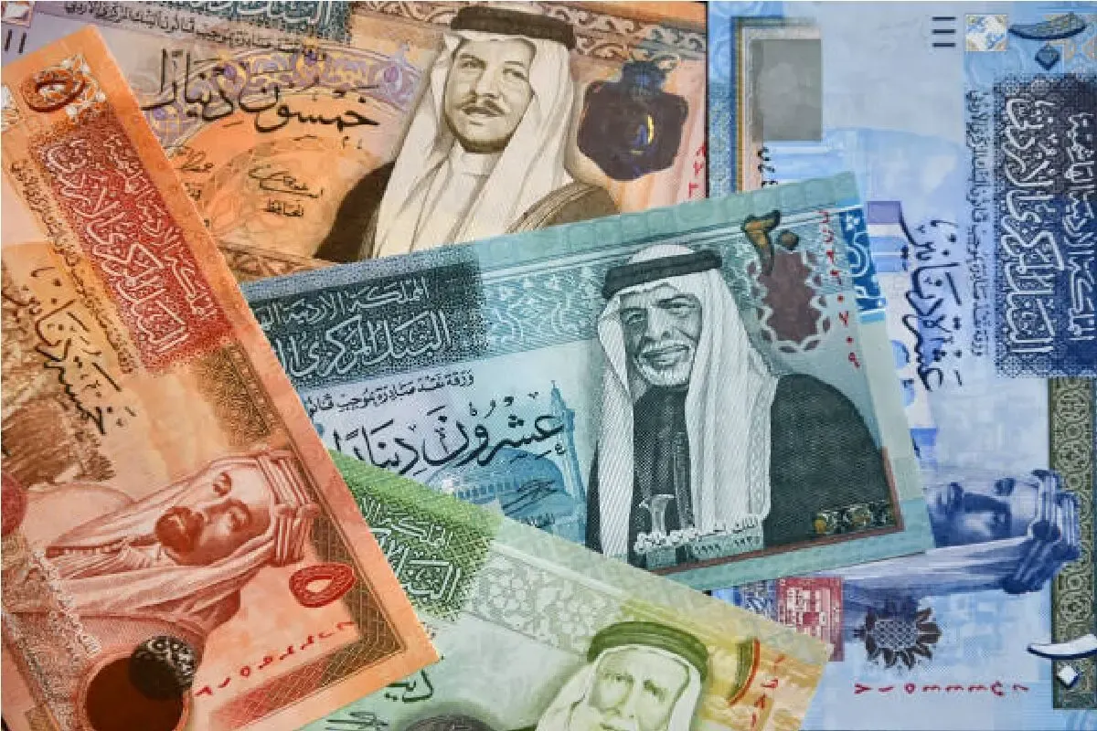 قیمت دینار امروز یکشنبه 11 مرداد 1405 / کاهش 2000 تومانی