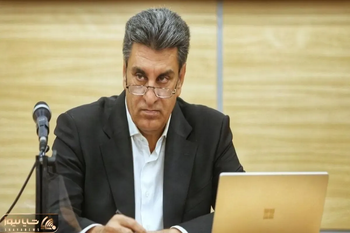 چه کسی بعد گل استقلال پرید رو کول خداداد افشاریان؟