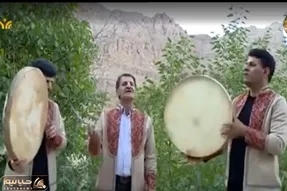 آواز محلی؛ پیرمرد تارهای صوتیش میلیارد میارزه همراه دف عزیز بشینه کناروم خوند ستودنی