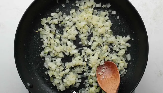 فوت و فن های درست کردن یک خورشت بامیه خوشمزه و جاافتاده