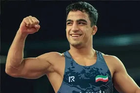 شگفتی بزرگ احمد جوان در فینال جهانی؛ انتقام از قهرمان روس و شکار اولین طلای ایران!