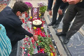 درگذشت آزاده نامداری؛ کدام چهره ها به یادبود آزاده رفتند؟
