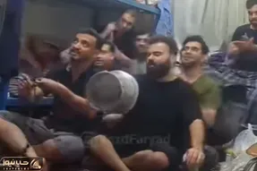 آواز شاد؛ وقتی پسرا از جو خوابگاشون رونمایی میکنن نشستن مینی بوس کمک راننده رو نگاه