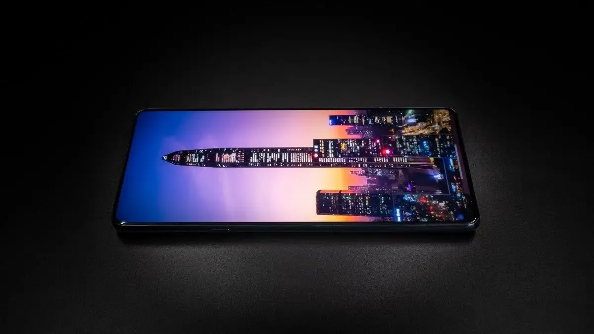 رندر های رسمی, طراحی پنل پشتی Moto Edge X30 را فاش کردند