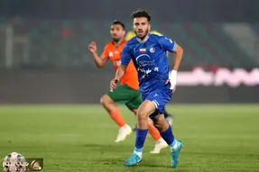 شکایت پیکان از استقلال به AFC ؛ مجوز حرفه‌ای آبی‌ها روی هوا!