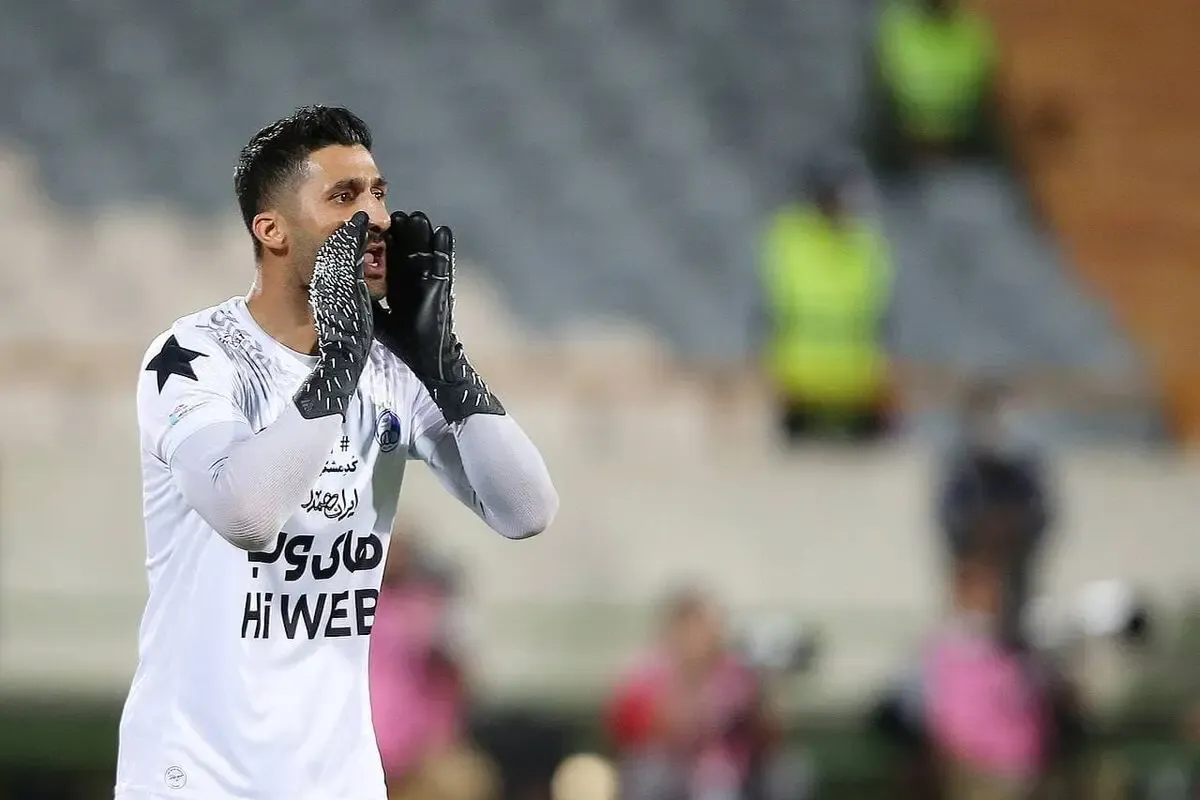 رشید مظاهری دلش با پرسپولیس است اما فرهاد نمی گذارد!