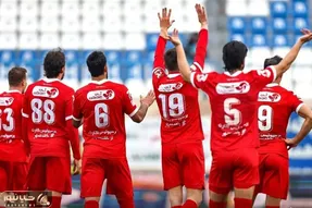 روز و ساعت بازی فوتبال پرسپولیس - چادرملو در سه جانبه کسب سهمیه