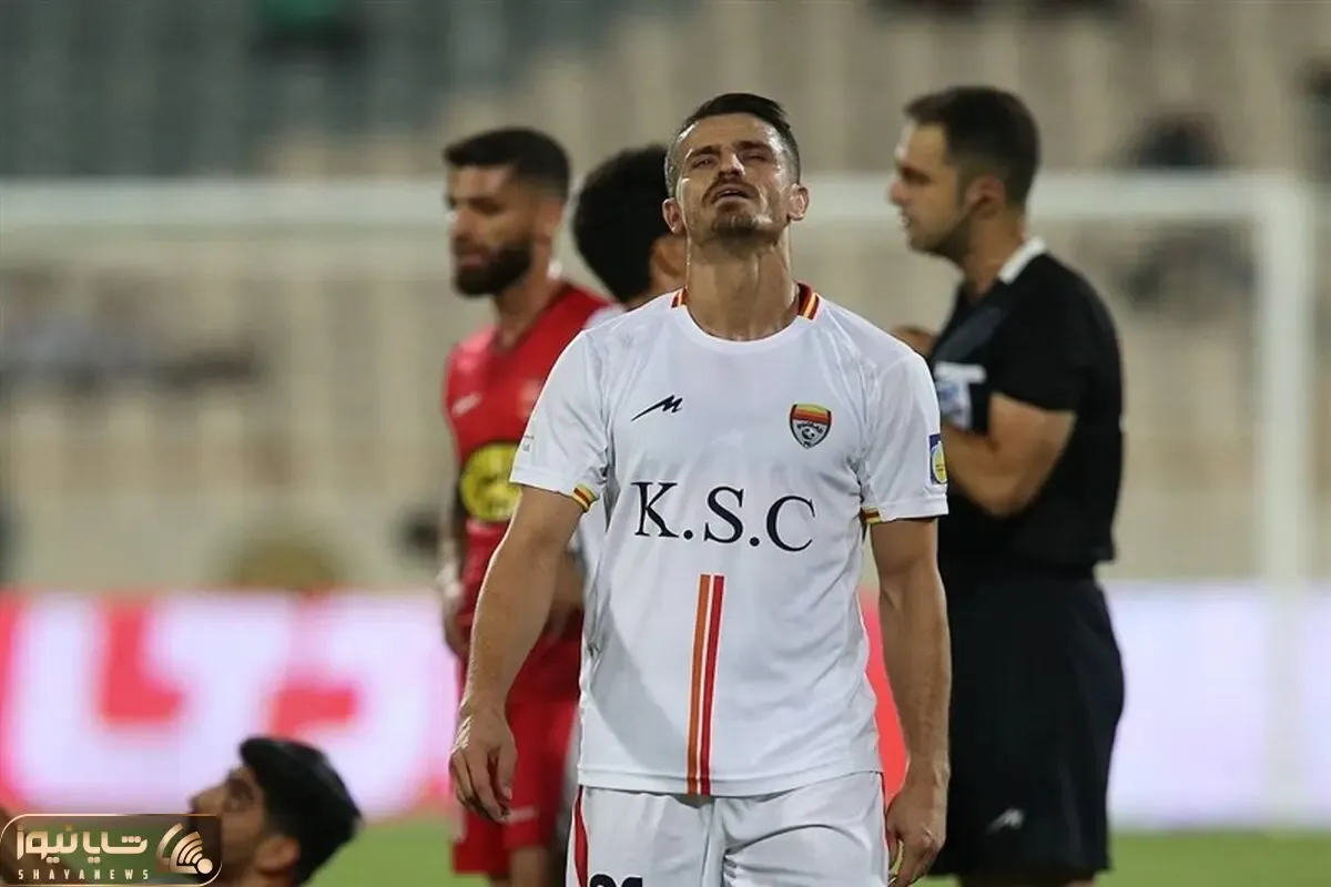 شعارهای عجیب هواداران پرسپولیس علیه وریا غفوری!