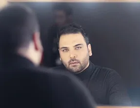 احسان علیخانی/ از سوابق کاری اش تا خواستگاری دخترجوان از او