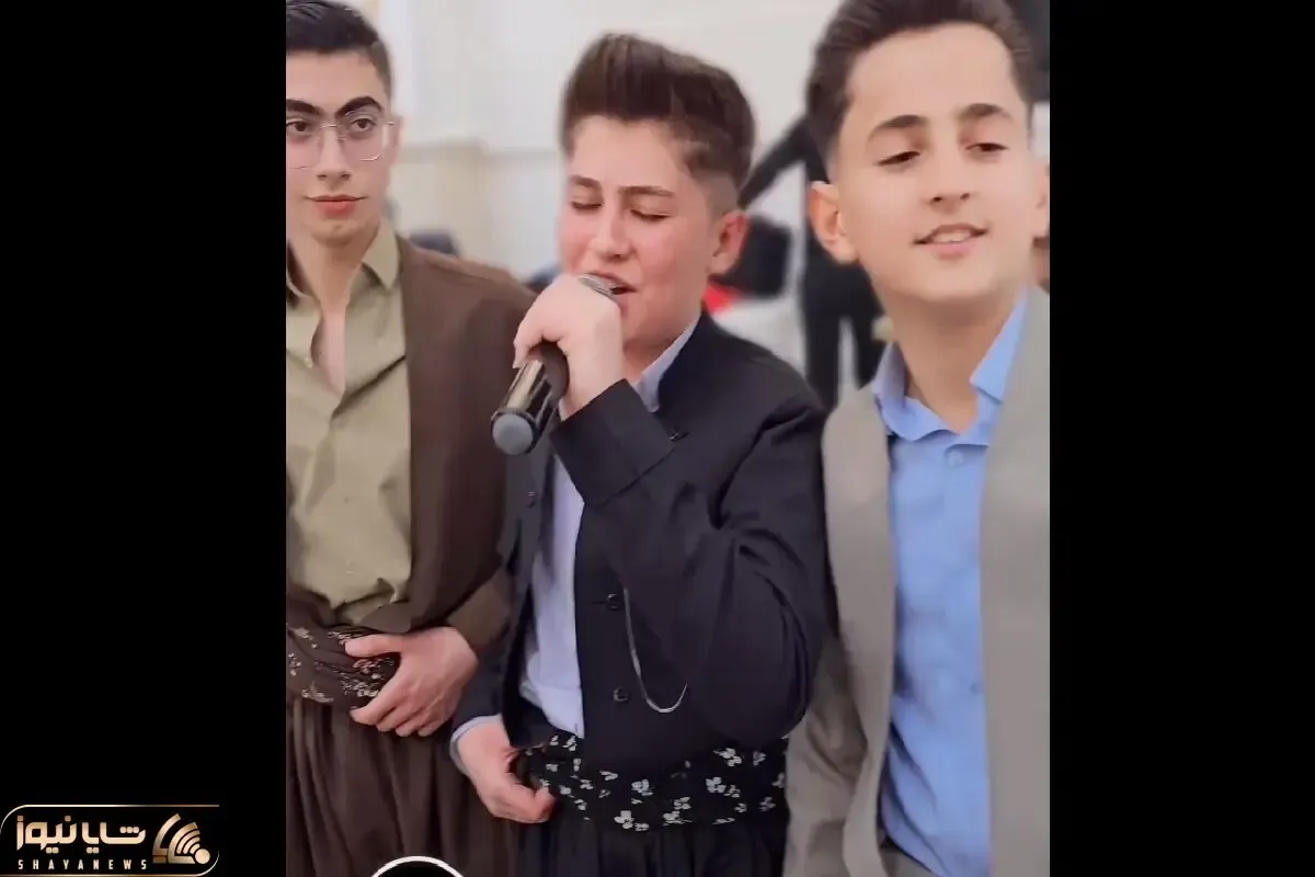 آواز محلی؛ پسر زیبا رو کورد با اون لباسش چه عاشقونه آهنگ معروف رو میخونه فقط ساقدوشا