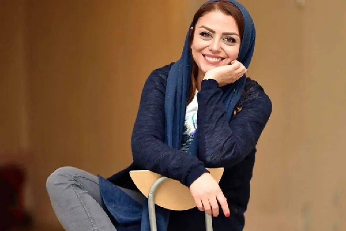 فخر فروشی شبنم فرشاد جو؛ 