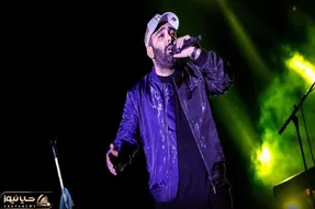 آواز احساسی؛ مسعود صادقلو آهنگ آخر شبو خوند سالن محشر کبرا شد ملت همپاش با اشک میخونن